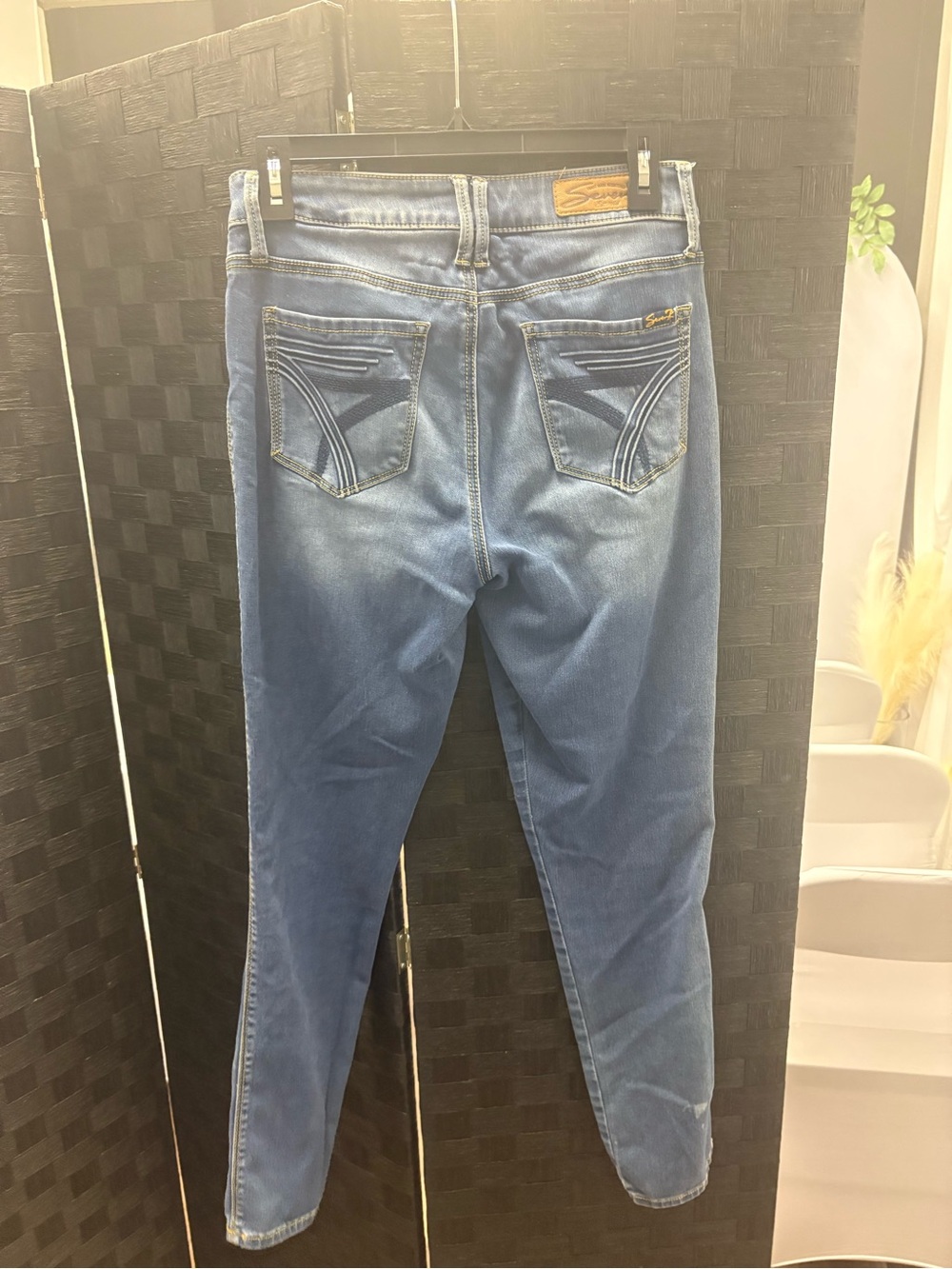 Seven7 High-Rise Women's Straight Leg Jeans in Blue - Picture 3 of 4